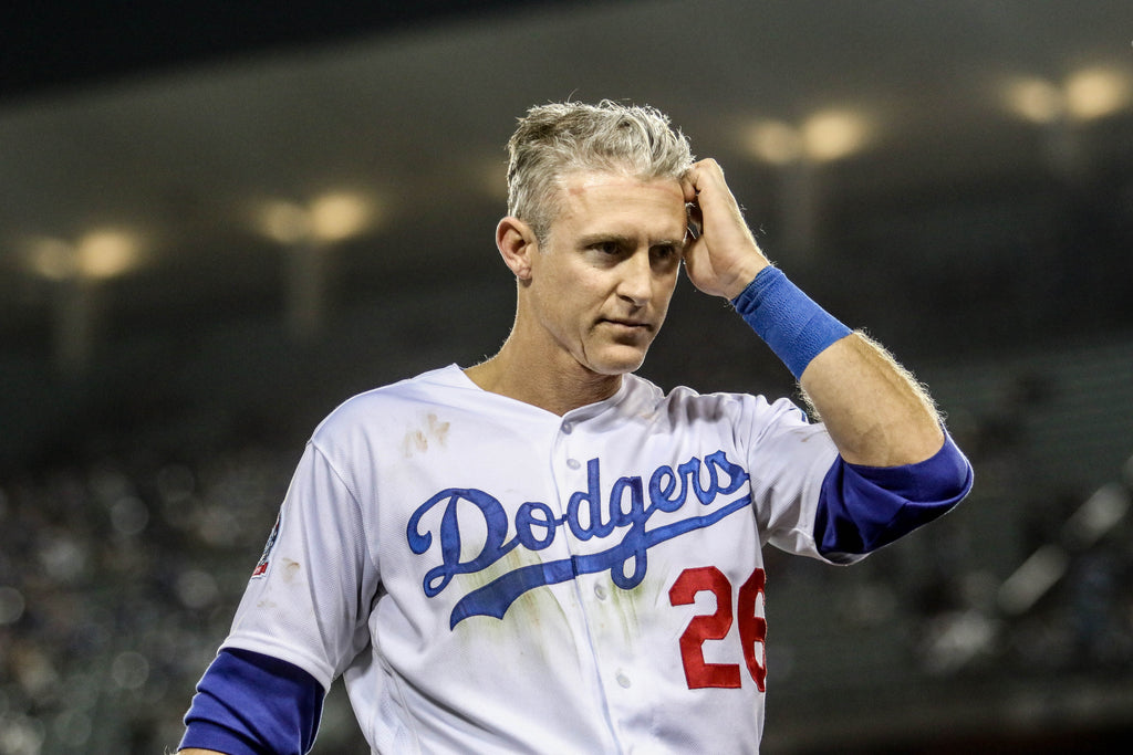 Dodgers Chase Utley announces he will retire at the end of the season 
